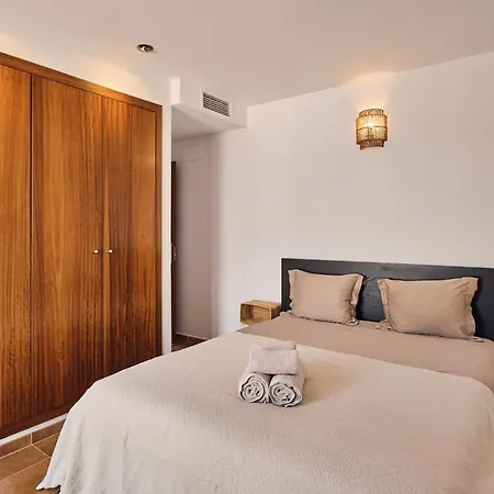 Luxe Met Privezwembad - Sant Antoni View - Oasis Vila