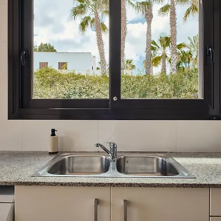 Luxe Met Privezwembad - Sant Antoni View - Oasis