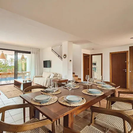 Luxe Met Privezwembad - Sant Antoni View - Oasis Villa *